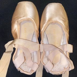 Virtisse Pointe Shoes